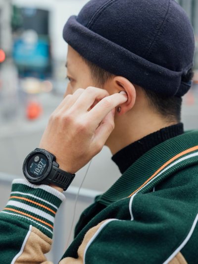 明星同款時(shí)尚潮表！Garmin Instinct開春新配色