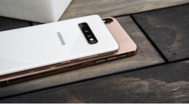 比iPhone良心太多！三星Galaxy S10+值得擁有