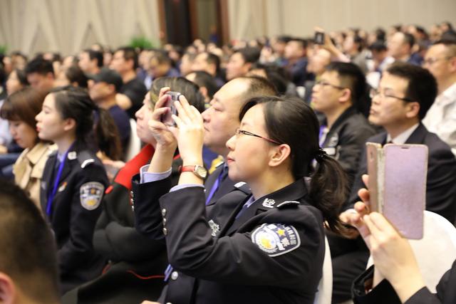 “政通”黑龍江首屆政務(wù)號(hào)大會(huì)在哈爾濱舉行