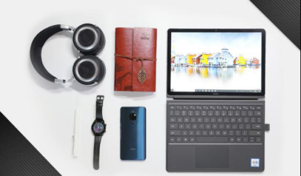 是誰拯救了需要在交通工具上辦公的你？是全新HUAWEI MateBook E