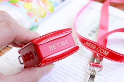 BET365 Handheld Listening，智能掌上聽還原經(jīng)典MP4！