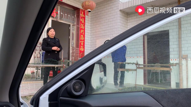深漂夫妻在西瓜視頻用vlog記錄生活小確幸，網(wǎng)友：又甜又虐