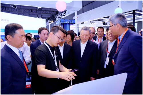 vivo三大動作協(xié)力中國聯(lián)通，共同推進(jìn)5G商用進(jìn)程站