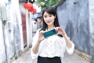 三星Galaxy S10系列，帶來HDR10+畫面下的穩(wěn)定效果