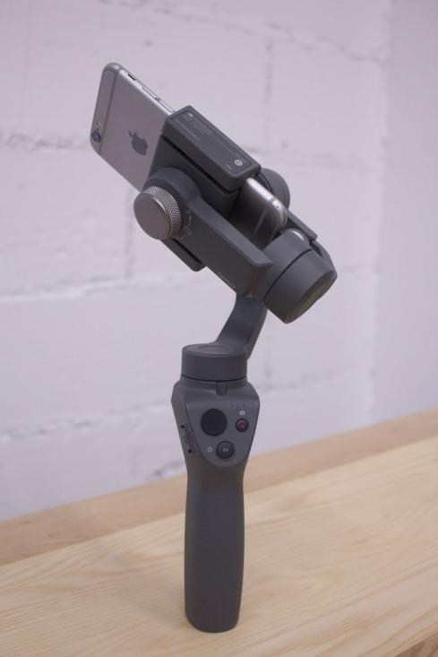2019年熱門手機(jī)穩(wěn)定器大疆osmo mobile 2、百諾P1、智云smooth4專業(yè)測評