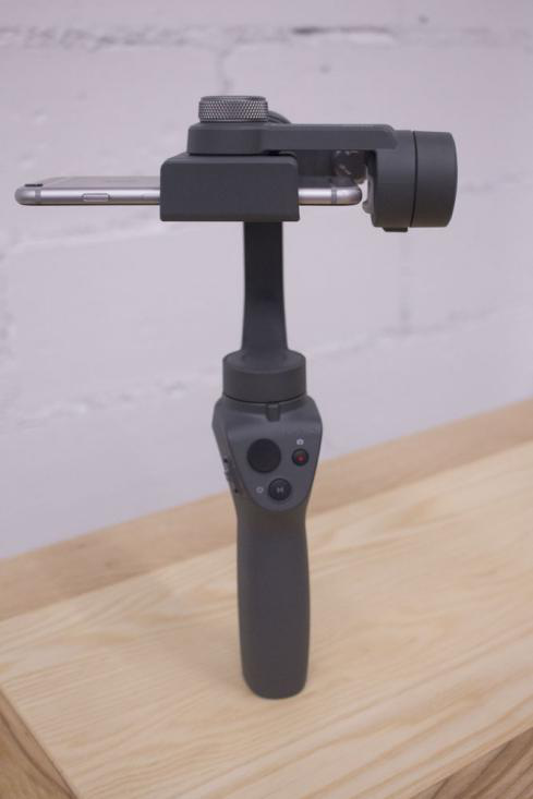 2019年熱門手機(jī)穩(wěn)定器大疆osmo mobile 2、百諾P1、智云smooth4專業(yè)測評