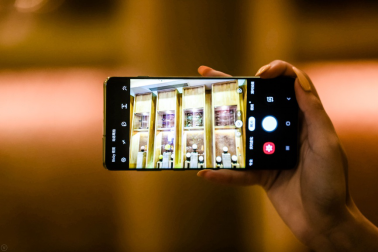 三星Galaxy S10拍視頻穩(wěn)定、清晰 領(lǐng)先華為P30