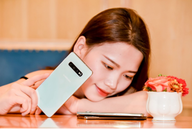 三星Galaxy S10拍照系統(tǒng)全升級，PK華為P30