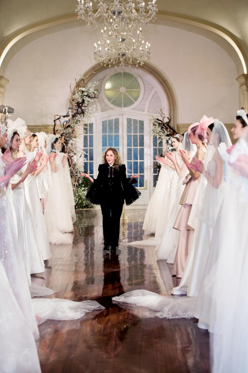 “仙女婚紗締造者”Reem Acra 禮夢·安蔻中國首秀