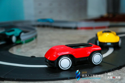 商湯科技發(fā)布全國版AI教材等產(chǎn)品 人工智能基礎(chǔ)教育生態(tài)更進(jìn)一步