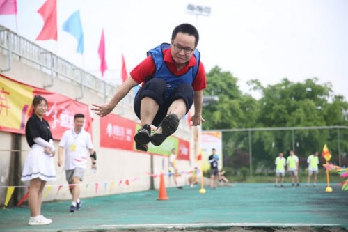 超越，做自己的冠軍——記美景舒適家2019全員運(yùn)動(dòng)會(huì)