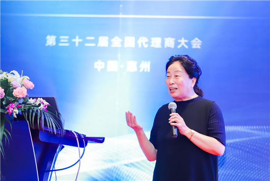 奇米兒童至尊新品M5隆重發(fā)布，獨(dú)家內(nèi)置“何秋光思維訓(xùn)練課程”！