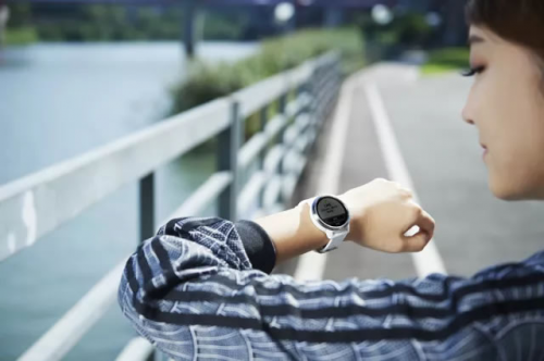 Garmin 618瘋狂剁手季，一“表”你的運動時尚態(tài)度