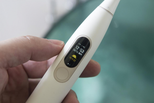 看得見的凈白！體驗(yàn)小米有品眾籌爆款Oclean X智能觸屏電動牙刷的真智能