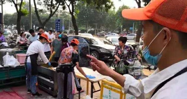 90后夫妻賣油條年入30萬！做凈水器加盟代理商賺得更多