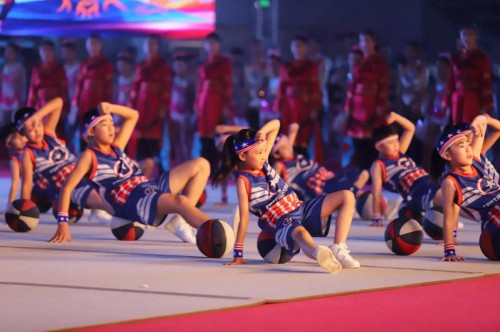 2019青島市第五屆體育盛會(huì)開幕，旭輝銀盛泰獲總冠名