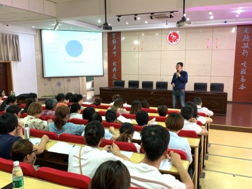 vipJr數(shù)學(xué)大咖做客“江蘇家長大講堂”，分享科學(xué)教育方法