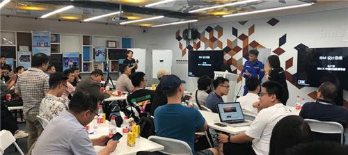 IBM“代碼集結(jié)號北京黑客日”集結(jié)中國開發(fā)者應(yīng)對地震挑戰(zhàn)