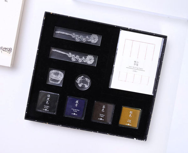 中國美術(shù)館推出全新文創(chuàng)衍生品，齊白石印章信箋禮盒摩點全網(wǎng)首發(fā)