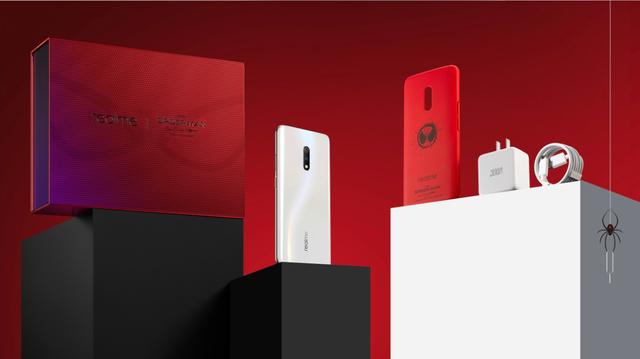 聯手 《蜘蛛俠：英雄遠征》，realme推出聯名潮機英雄禮盒