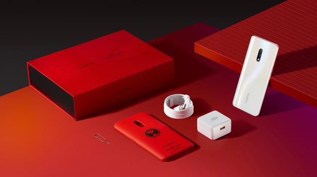 聯手 《蜘蛛俠：英雄遠征》，realme推出聯名潮機英雄禮盒