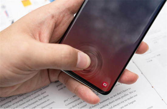 三星Galaxy S10系列新配色煙波藍活力登場，購機還有多重好禮