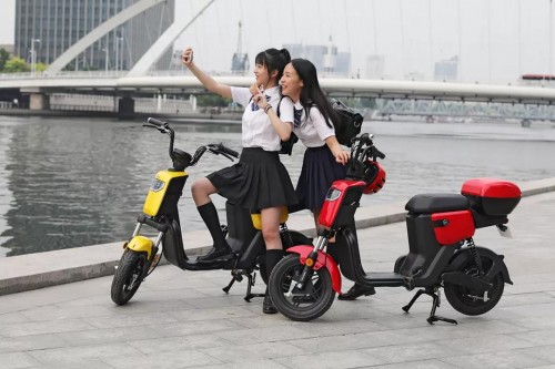 愛瑪電動(dòng)車怎么樣？城市時(shí)尚通勤車AM1再掀出行新潮流