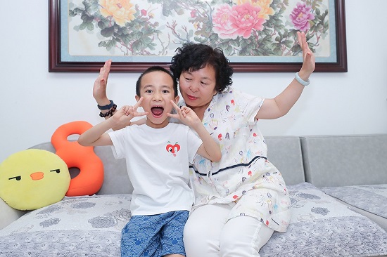 退休不是重點，老母親選擇“硬核”生活