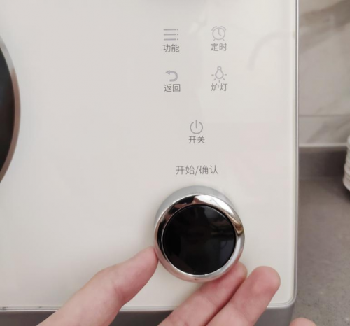 還找不到合適的烤箱？快來看看這款復(fù)古蒸烤箱實拍