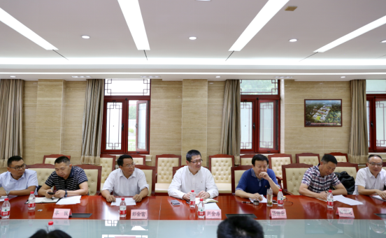 云南楚雄州政府考察團赴京考察工業(yè)大麻合作企業(yè)并洽談
