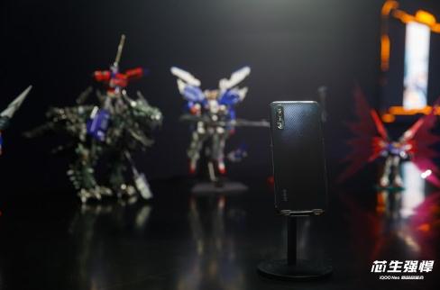 裝配諸多新技術(shù) iQOO Neo打造沉浸式電競體驗