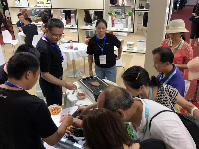 美領(lǐng)互聯(lián)閃耀上海百貨會，全面解鎖智慧家居！