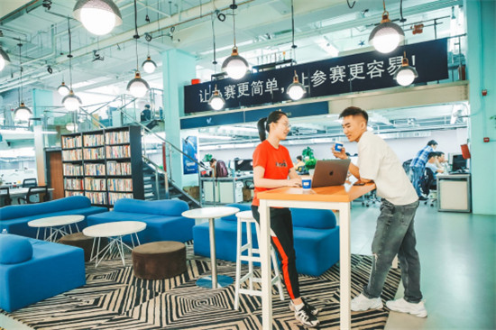 脈脈聯(lián)合優(yōu)客工場(chǎng)推出“職場(chǎng)真相杯”，與職場(chǎng)人共同成長(zhǎng)