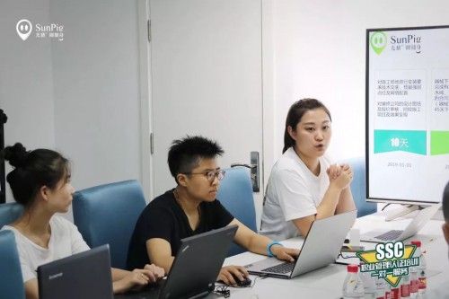 光豬圈健身加盟門店服務部小姐姐們的十二個時辰