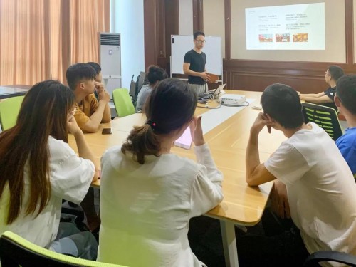 火炬·南潯聯(lián)合孵化中心舉辦VR—云貨架系統(tǒng)案例分享會