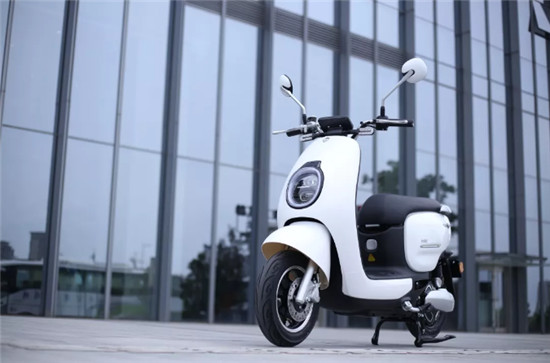 買電動車，愛瑪與臺鈴哪個好？