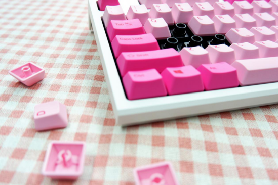 REALFORCE HELLO KITTY限量版鍵盤，ChinaJoy首亮相