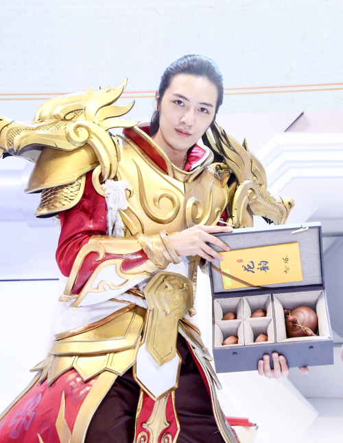 再登ChinaJoy盛趣游戲經(jīng)典IP《傳奇世界》“犀利”霸場