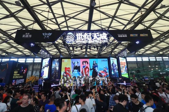 猛騰燃情電競，助玩家打破次元壁！