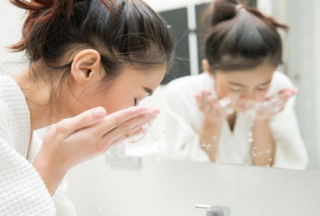 不忘初心、為美而來(lái)、俏顏黛專注肌膚之美！