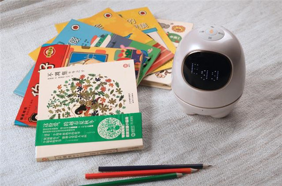 教育機器人哪個好？技術(shù)擔(dān)當(dāng)阿爾法蛋?S用AI走入孩子心靈