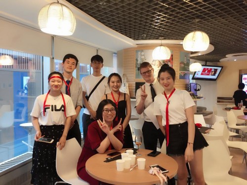 華爾街英語Prom Night Party：讓學員“重返”學生時代