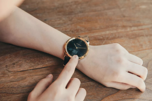 Garmin vivomove HR：這個夏天，做個“顏值表”！