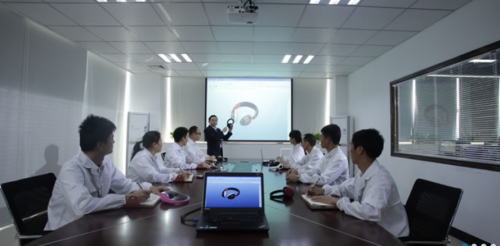 佳禾智能：國(guó)內(nèi)領(lǐng)先智能耳機(jī)制造商