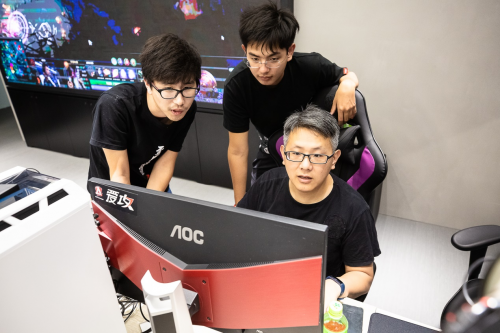 DOTA2 TI9粉絲齊聚，AGON愛攻綻放光彩！