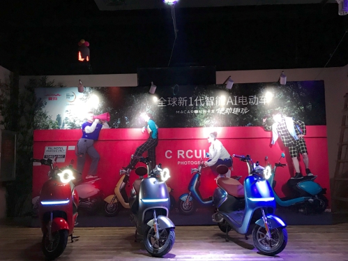 功能這么豪的愛瑪電動(dòng)車，生平僅見！