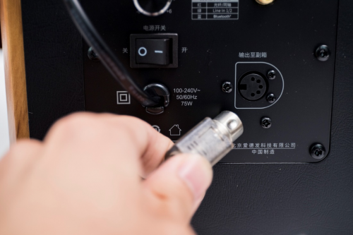 能讓全家人幸福的爽耳神器？它就是漫步者S1000MKII