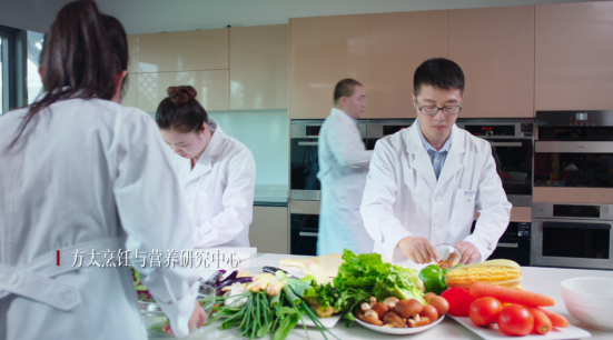 方太問鼎2019中國蒸箱行業(yè)高峰論壇匠心智造獎，訴說方太蒸箱10年匠心之路