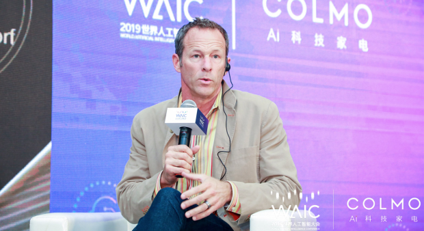 WAIC首次對話AI科技家電，COLMO引領(lǐng)行業(yè)步入“人機共進”時代