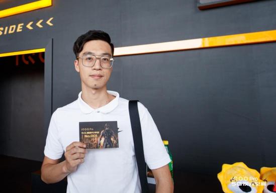 vivo第一臺5G手機蘇寧售出，全國獨家搶先開售